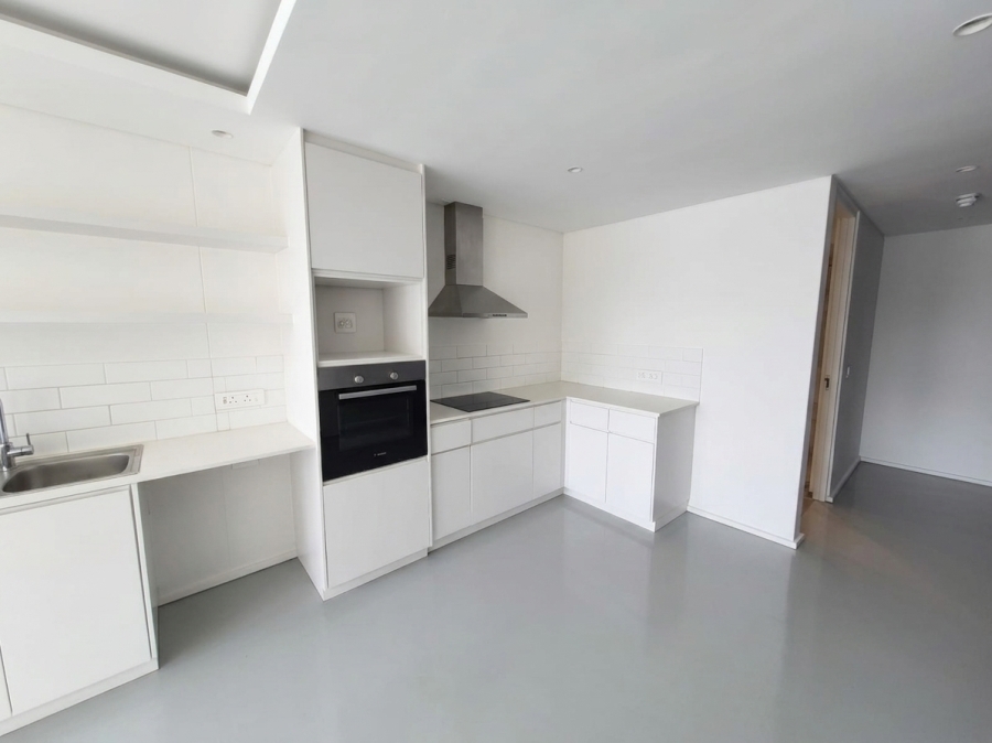 To Let 2 Bedroom Property for Rent in Woodstock Western Cape